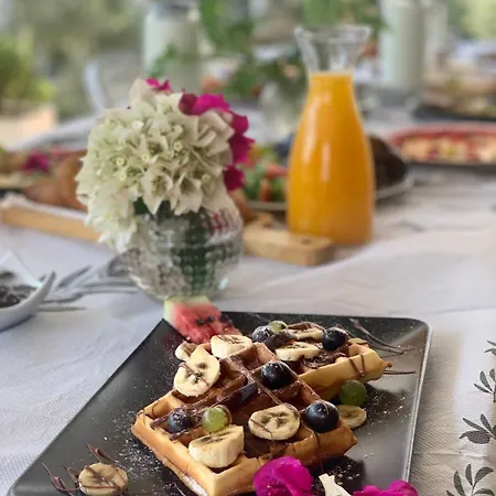 Marjana * Sarandë