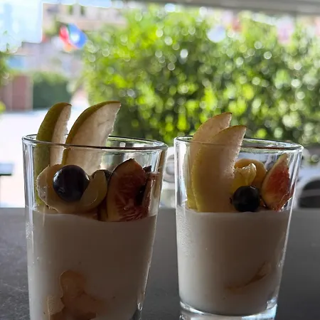 Marjana アパート Sarandë